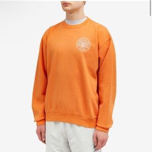 NWT! Sporty & Rich Connecticut Crest Logo-print crew sweatshirt orange size M